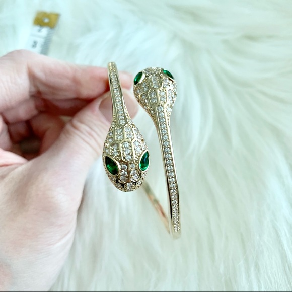 Gold Crystal Double Head Snake Cuff Bracelet - Picture 15 of 16